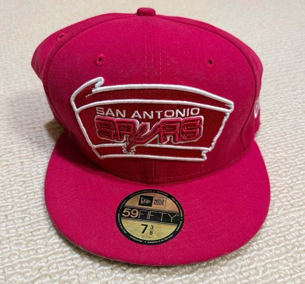 New Era San Antonio Spurs 59Fifty Hat Size 7 3/8 Pink